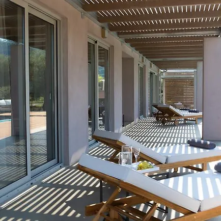 Villa Agrikies Lefkada City
